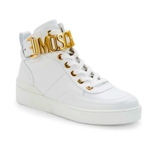 Moschino
Buckled High Top Sneaker